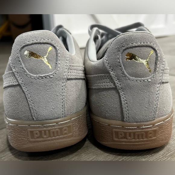 Brand New Puma Sneakers - size 13 - Grey Suede w/ Gum Sole - Picture 4 of 5